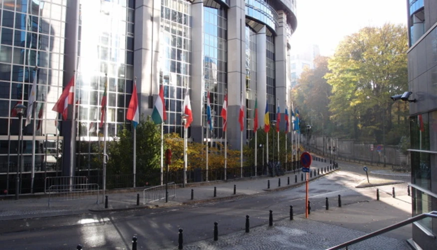 Omnibus V у Європарламенті: нові правила ЄС і їхній вплив на оборонний сектор