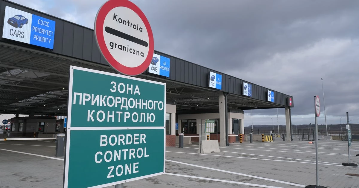 Хто відповідатиме за нову схему руху на кордоні: Туск, Сибіга, Сікорський