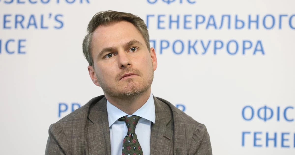 Хто підписав указ № 905/2026 і що він змінює для генпрокурора
